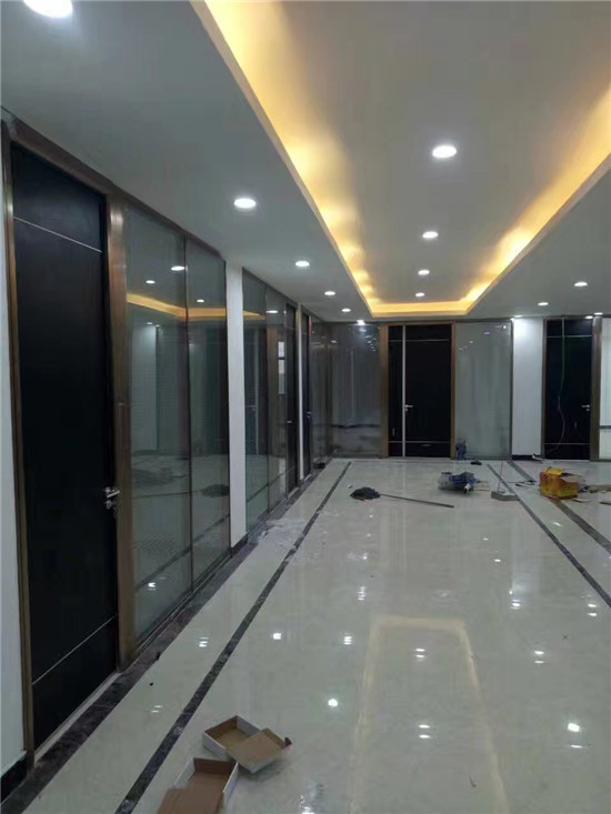 武漢辦公室玻璃隔斷