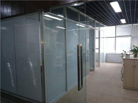 武漢辦公室玻璃隔斷生產